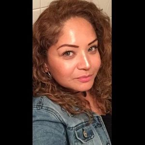 Meet your Posher, Reyna